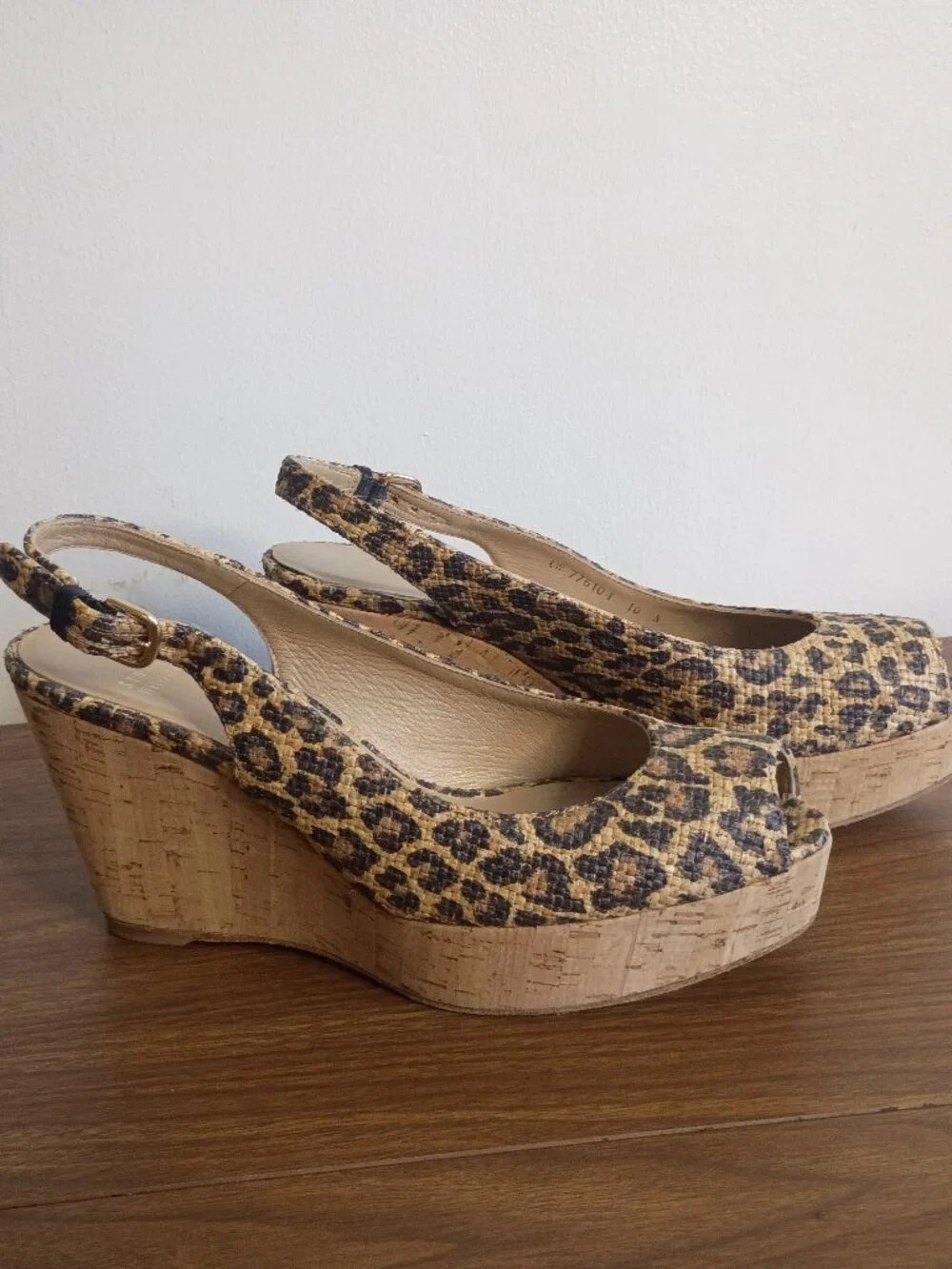 STUART WEITZMAN Sz 10N Animal Print Peep Toe Sling Back Wedge Heels - Picture 3 of 13